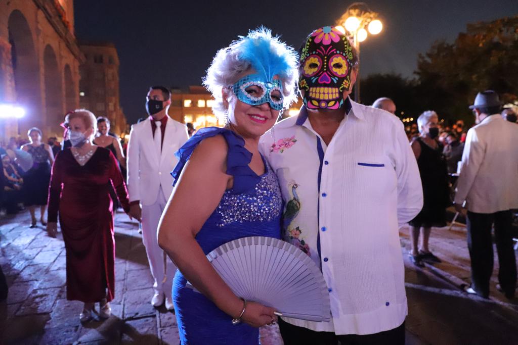 Ante un lleno total, el Alcalde de la Capital da el arranque oficial al tradicional Viernes de Danzón - San Luis Potosí