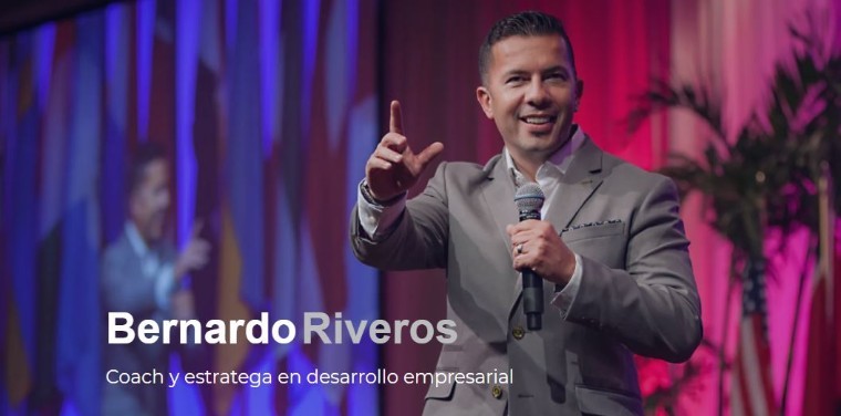 Bernardo Riveros, coach y estratega en desarrollo empresarial colombiano, recibe premio a la excelencia latina en Canadá
