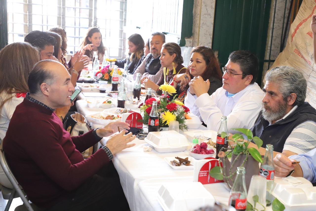 Prepara Enrique Galindo un proyecto para dar vida a los mercados potosinos - San Luis Potosí