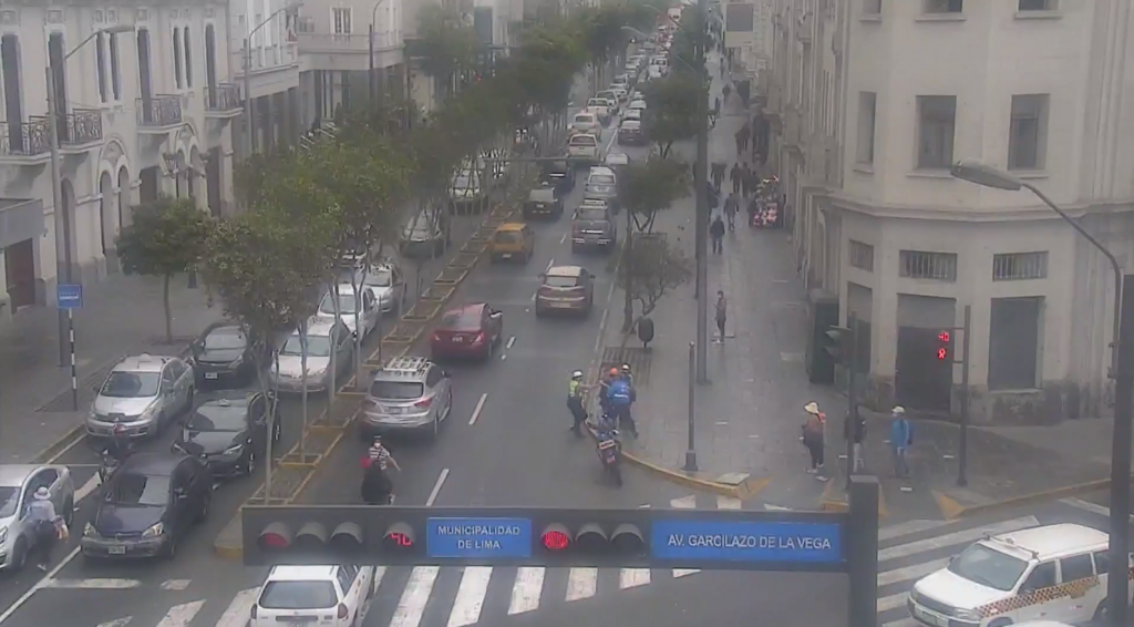 Serenos de Lima intervienen a raquetero en el Cercado