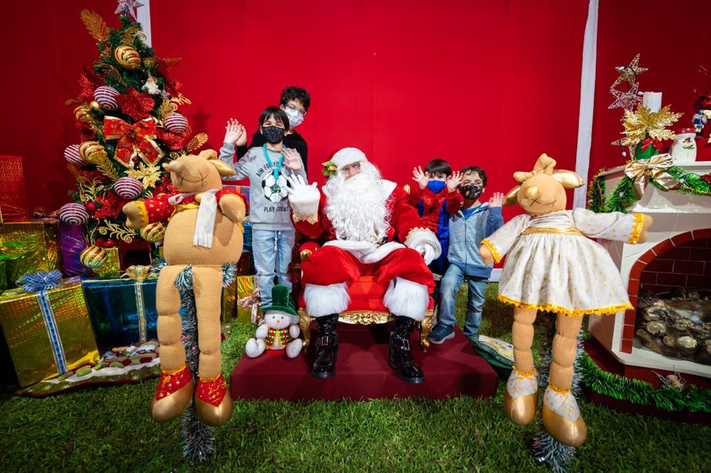 Papá Noel, el Árbol del Bicentenario y diversas actividades te esperan en el Circuito Mágico del Agua