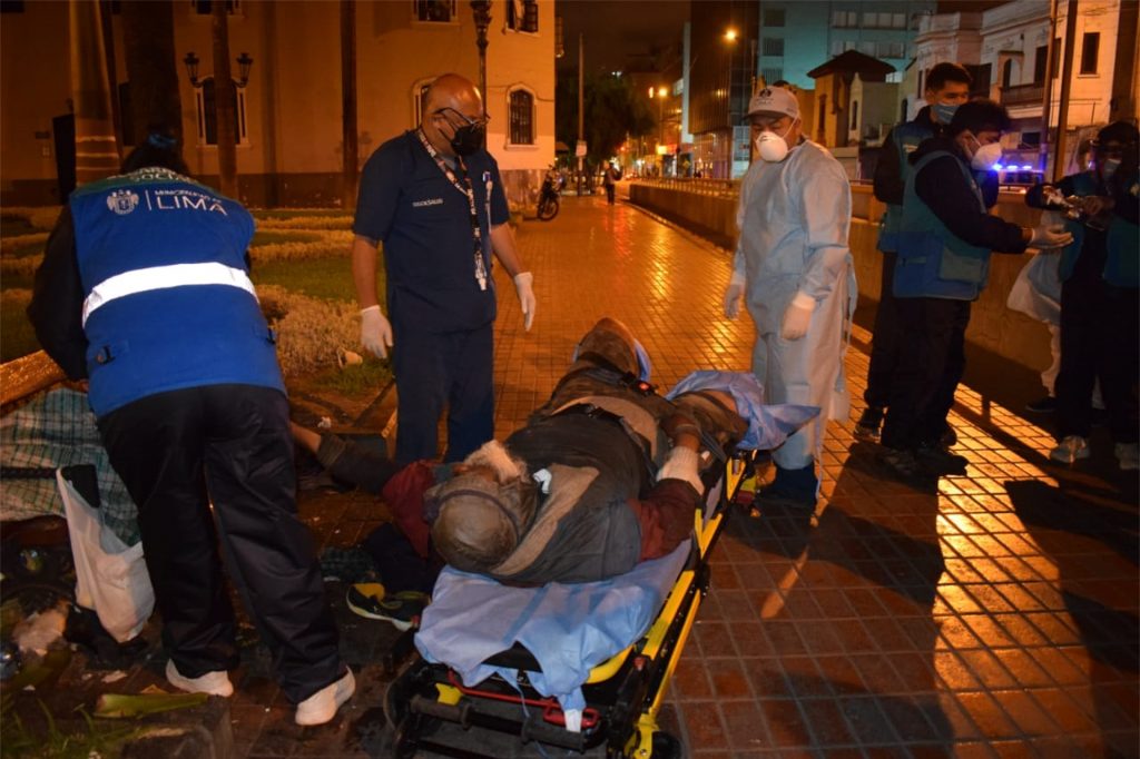 MML rescata a adulto mayor que vivió un año en la plaza Bélgica