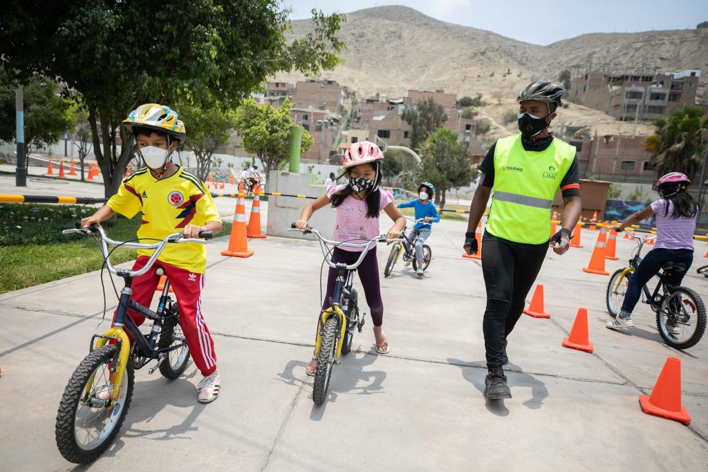 ¡Atención, SJM! Escuela Metropolitana de Ciclismo Urbano llegará al club zonal Huayna Cápac