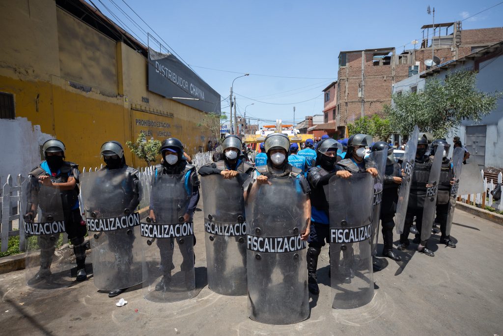 Manzanilla II: MML y PNP ejecutan operativo de recuperación de espacios públicos en el jirón Raymondi