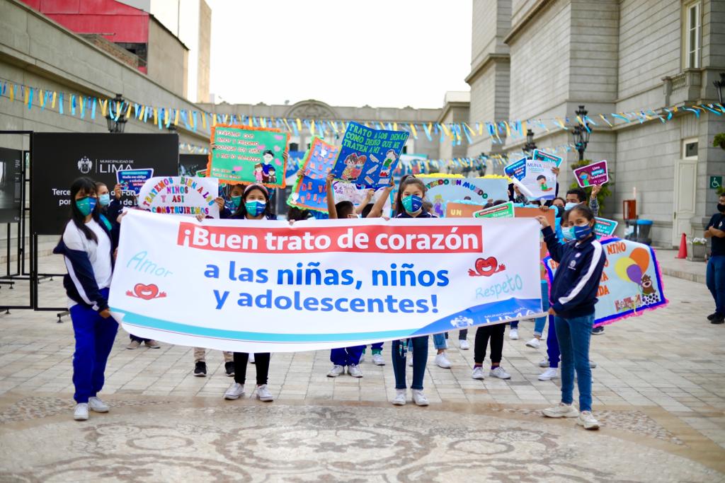 Niñas, niños y adolescentes participaron en pasacalle contra el maltrato infantil