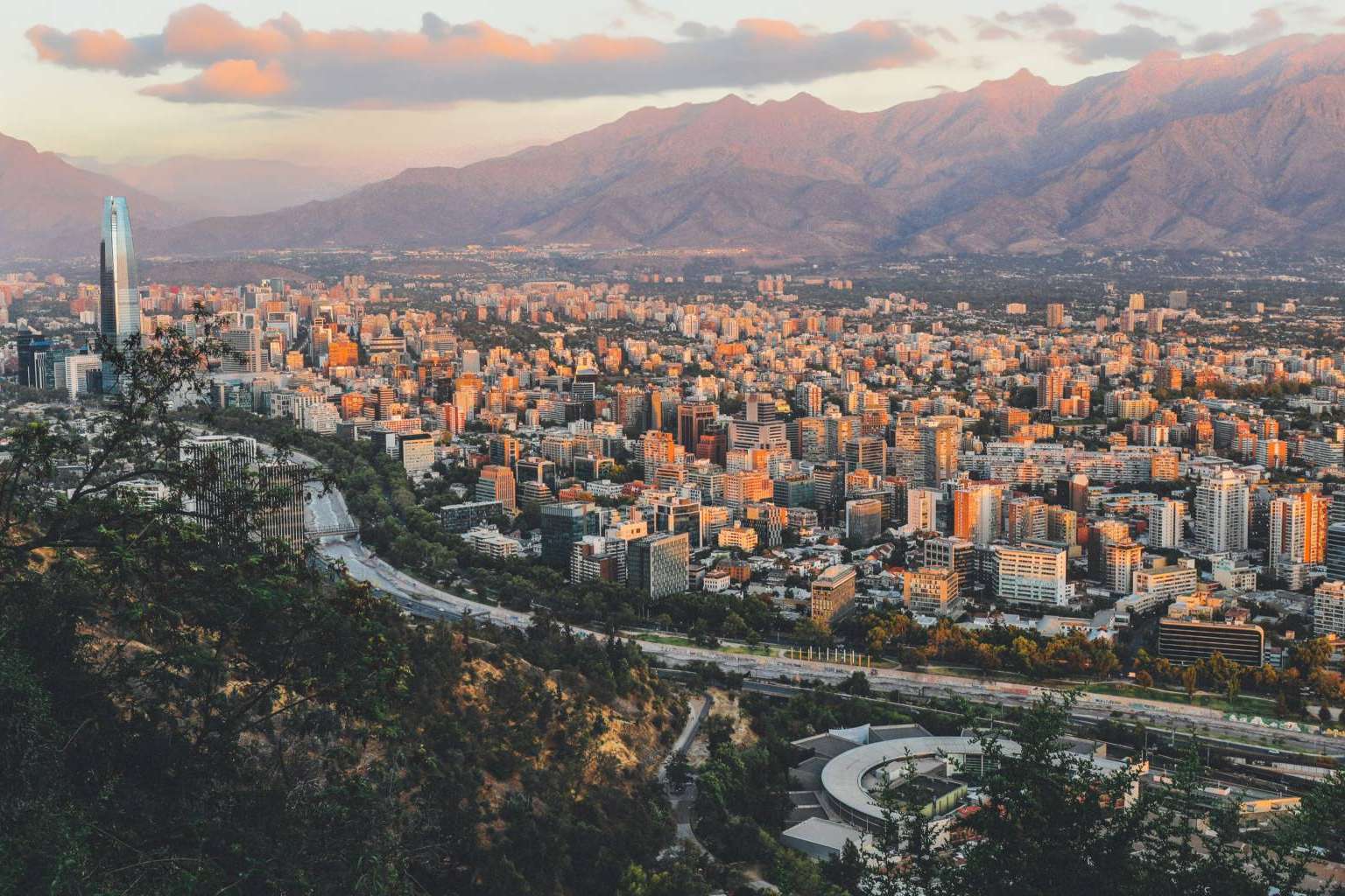 Guía para realizar inversiones directas extranjeras en Chile; Asesoría especializada en inversión internacional