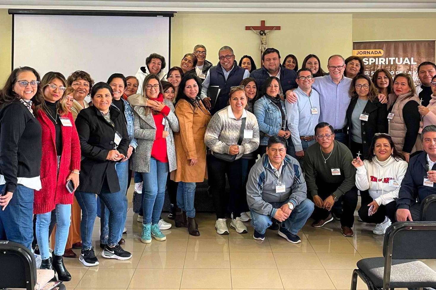 Felicitas organizó una jornada espiritual con los trabajadores del Parque del Recuerdo